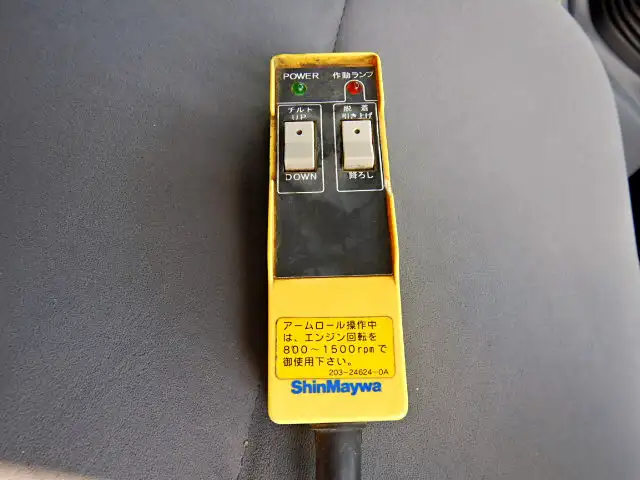いすゞ エルフ 小型 アームロール ツインホイスト TKG-NMR85ANの中古トラック画像7