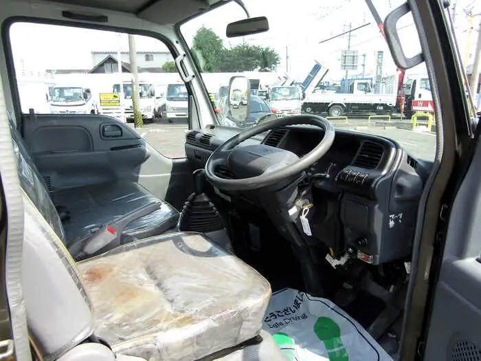 日産UD コンドル 小型 平ボディ Wキャブ カスタムの中古トラック画像5