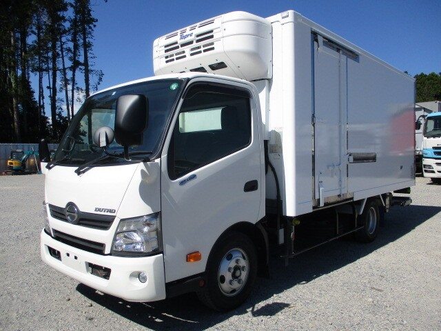 日野 デュトロ 小型 冷凍冷蔵 ワイドロング TKG-XZU710M