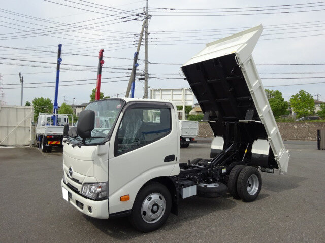 日野 デュトロ 小型 ダンプ 10尺 2RG-XZU600T