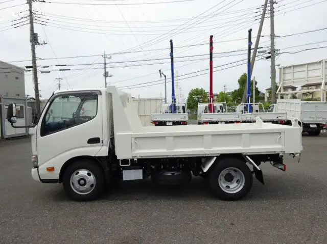 日野 デュトロ 小型 ダンプ 強化 2RG-XZU600Tの中古トラック画像3