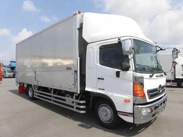 日野 レンジャー 中型/増トン ウイング エアサス ベッドの中古トラック画像2