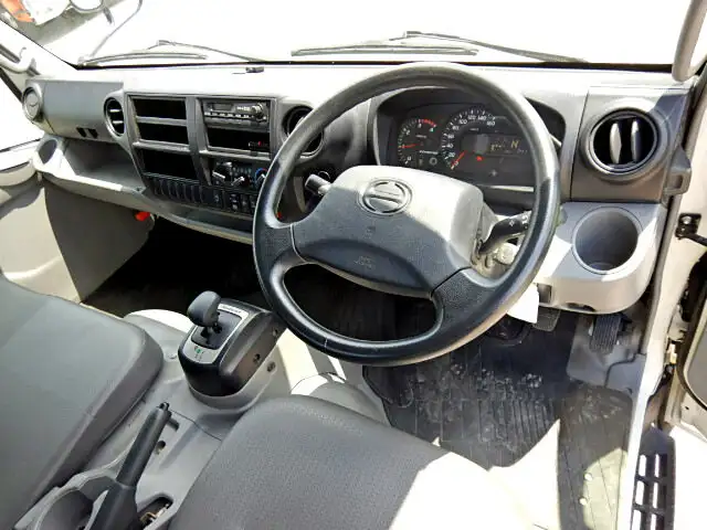 日野 デュトロ 小型 平ボディ TQG-XKU710M H26の中古トラック画像5