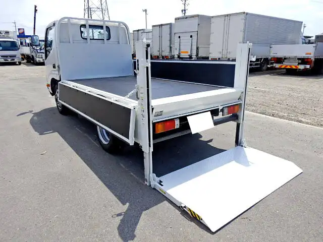 トヨタ トヨエース 小型 平ボディ パワーゲート SKG-XZC675の中古トラック画像2