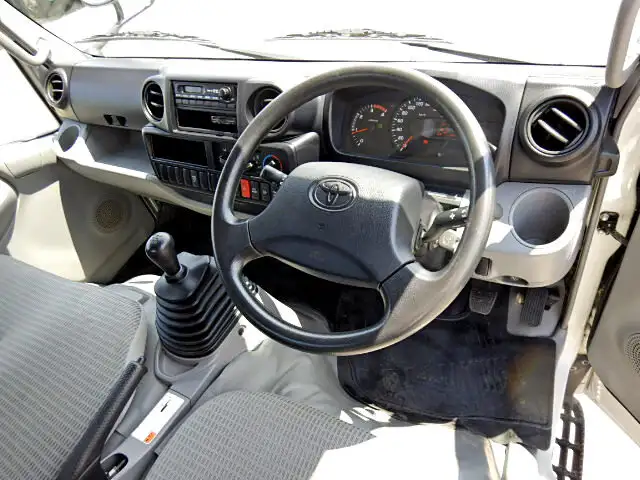 トヨタ トヨエース 小型 平ボディ パワーゲート SKG-XZC675の中古トラック画像8