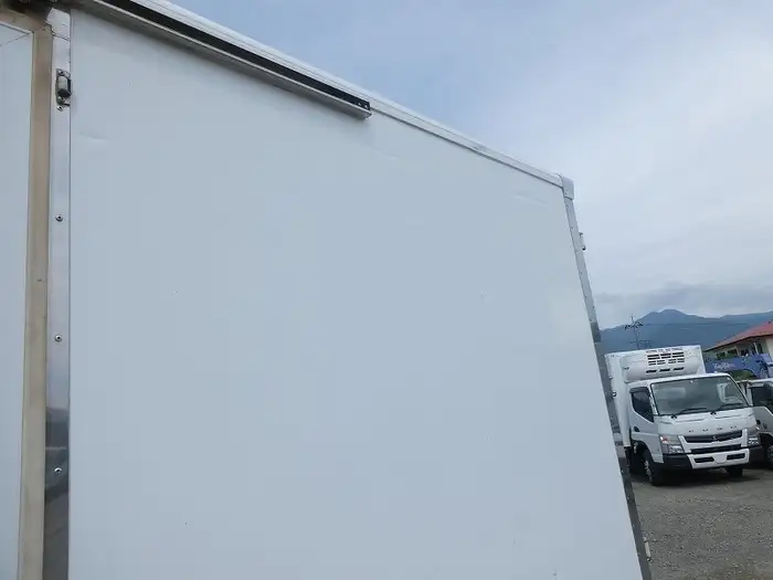 三菱 キャンター 小型 冷凍冷蔵 低温 スタンバイの中古トラック画像19