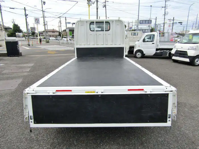 三菱 キャンター 小型 平ボディ TKG-FBA20 H27の中古トラック画像3
