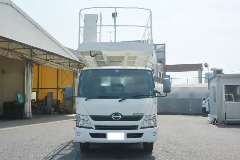 日野 デュトロ 小型 高所・建柱車 高所作業車 TKG-XZU720Mの中古トラック画像2