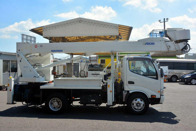 日野 デュトロ 小型 高所・建柱車 高所作業車 TKG-XZU640F の