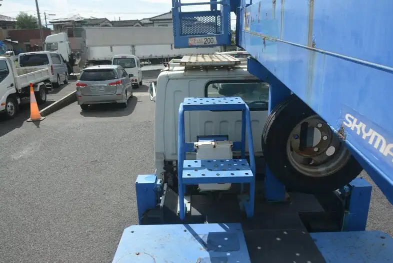 三菱 キャンター 小型 高所・建柱車 高所作業車 PA-FE73DEYの中古トラック画像9