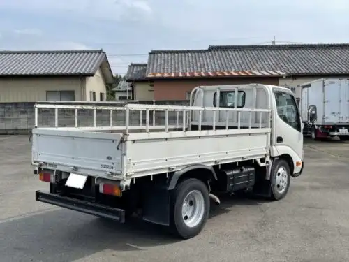 トヨタ ダイナ 小型 平ボディ BKG-XZU304 H22の中古トラック画像3