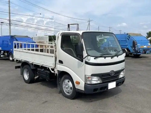 トヨタ ダイナ 小型 平ボディ BKG-XZU304 H22の中古トラック画像2