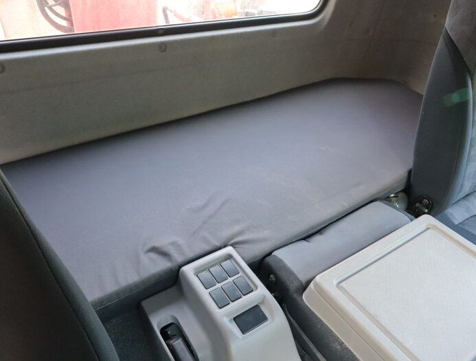 日産UD コンドル 中型 クレーン付 4段 ラジコン｜画像9