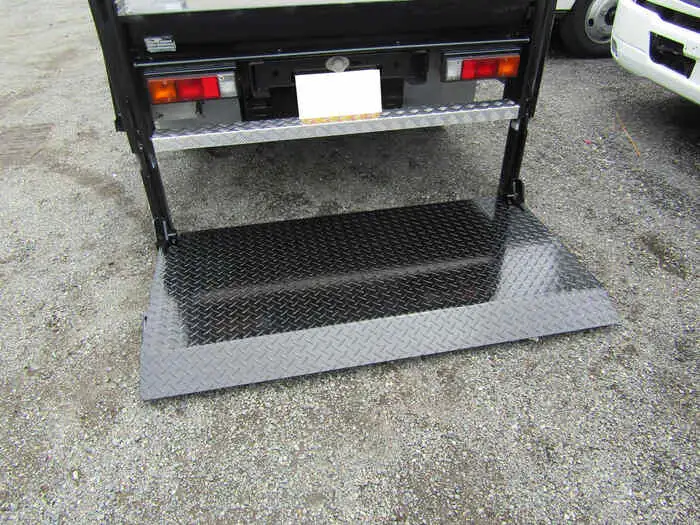 三菱 キャンター 小型 平ボディ パワーゲート 床鉄板の中古トラック画像13