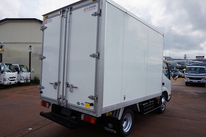 トヨタ ダイナ 小型 アルミバン TKG-XZU605 H25｜画像3