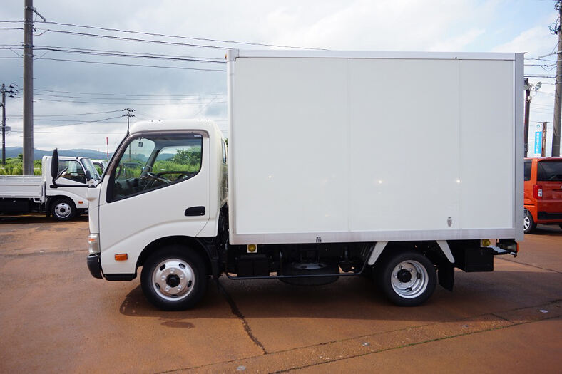 トヨタ ダイナ 小型 アルミバン TKG-XZU605 H25｜画像2