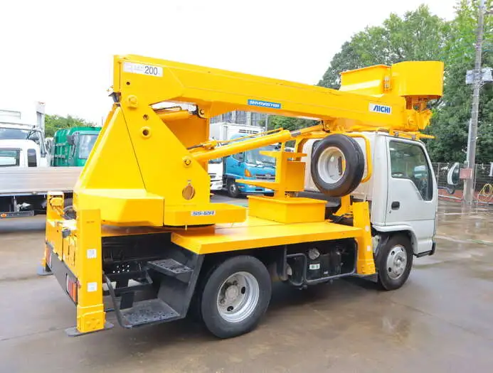 いすゞ エルフ 小型 高所・建柱車 高所作業車 BDG-NKR85Nの中古トラック画像2