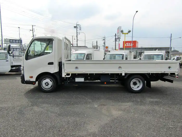 日野 デュトロ 小型 平ボディ 床鉄板 TPG-XZC710Mの中古トラック画像2