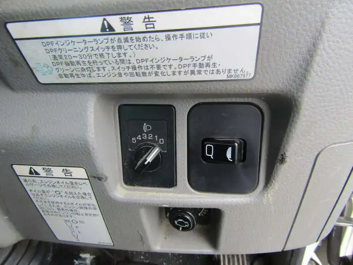 三菱 キャンター 小型 平ボディ TPG-FEB90 H28の中古トラック画像15