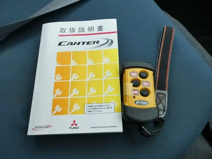 三菱 キャンター 小型 冷凍冷蔵 低温 パワーゲートの中古トラック画像14