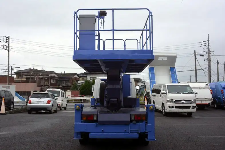 いすゞ エルフ 小型 高所・建柱車 高所作業車 PB-NKR81Nの中古トラック画像4