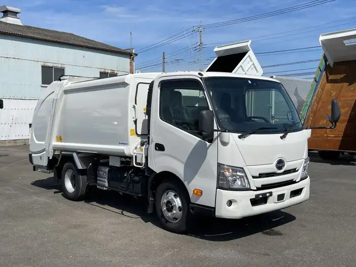 日野 デュトロ 小型 パッカー車 プレス式 2KG-XZU700Mの中古トラック画像2