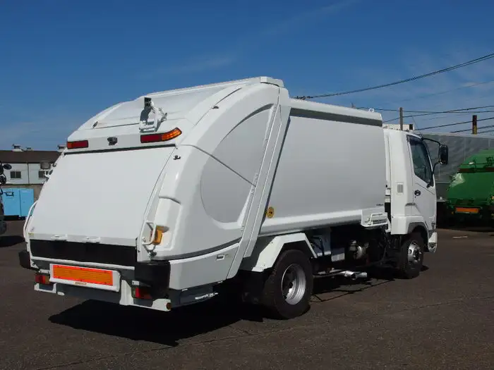 三菱 ファイター 中型/増トン パッカー車 プレス式 PDG-FK71Fの中古トラック画像2