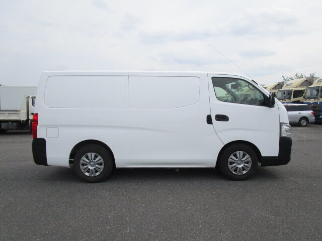 日産 キャラバン 小型 冷凍冷蔵 保冷 中温｜画像3