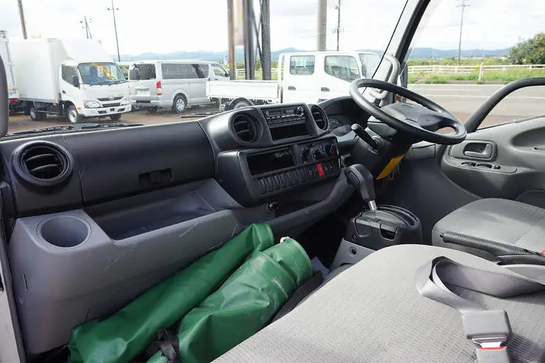 トヨタ ダイナ 小型 平ボディ TKG-XZU655 H26の中古トラック画像6
