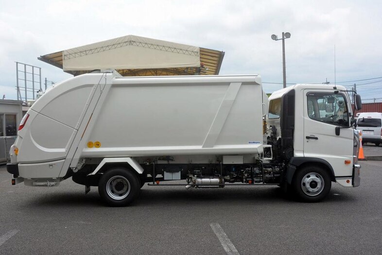日野 レンジャー 中型 パッカー車 プレス式 2KG-FC2ABA｜画像2