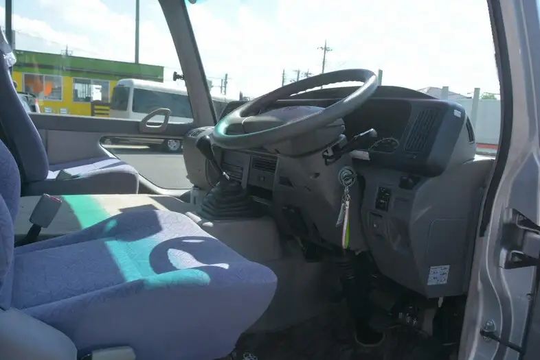 トヨタ コースター 小型 バス マイクロバス SDG-XZB50の中古トラック画像9