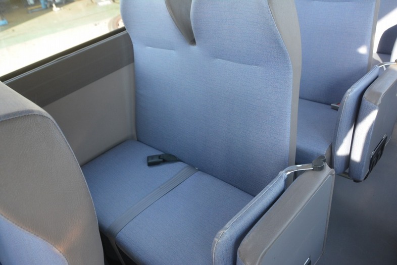 日野 リエッセ 小型 バス マイクロバス BDG-RX6JFBAの中古トラック画像6