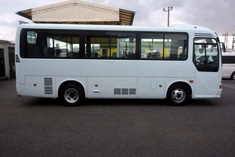 日野 リエッセ 小型 バス マイクロバス BDG-RX6JFBAの中古トラック画像2