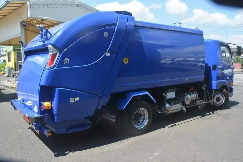 三菱 ファイター 中型/増トン パッカー車 プレス式 2KG-FK72Fの中古トラック画像2