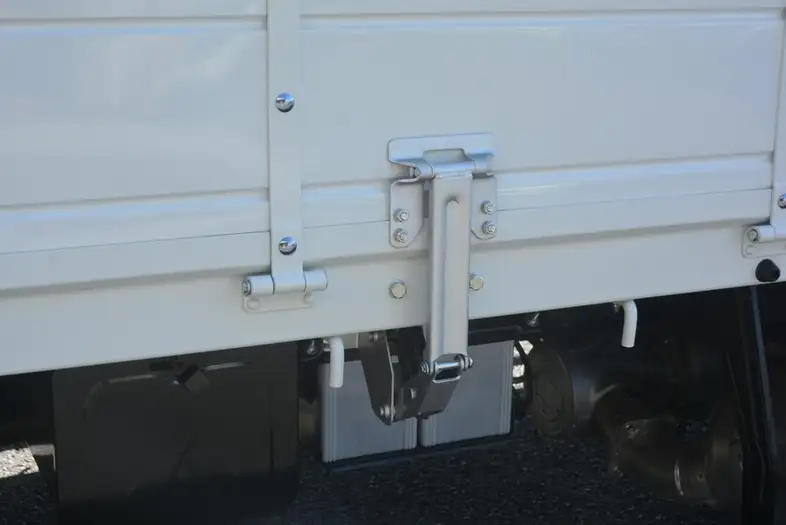 三菱 ファイター 中型/増トン 平ボディ ベッド 2KG-FK62Fの中古トラック画像14