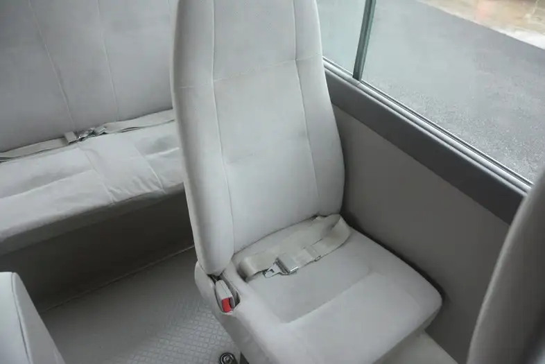 トヨタ コースター 小型 バス マイクロバス BDG-XZB40の中古トラック画像12