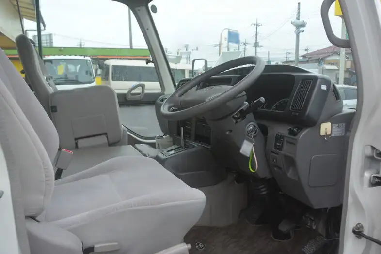 トヨタ コースター 小型 バス マイクロバス BDG-XZB40の中古トラック画像5