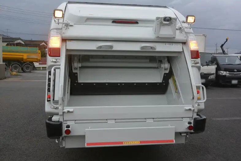 三菱 キャンター 小型 パッカー車 プレス式 2PG-FEAV0の中古トラック画像9