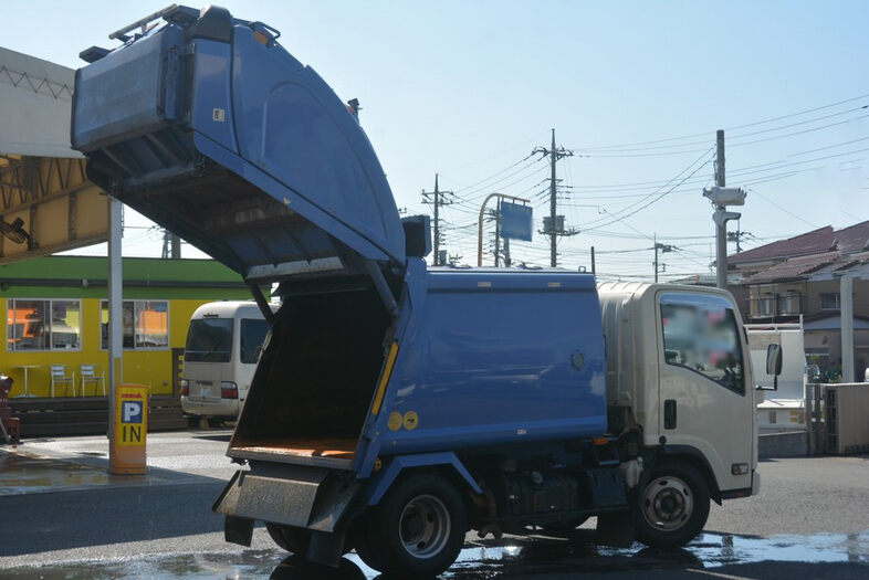 いすゞ エルフ 小型 パッカー車 プレス式 BKG-NMR85AN｜画像8
