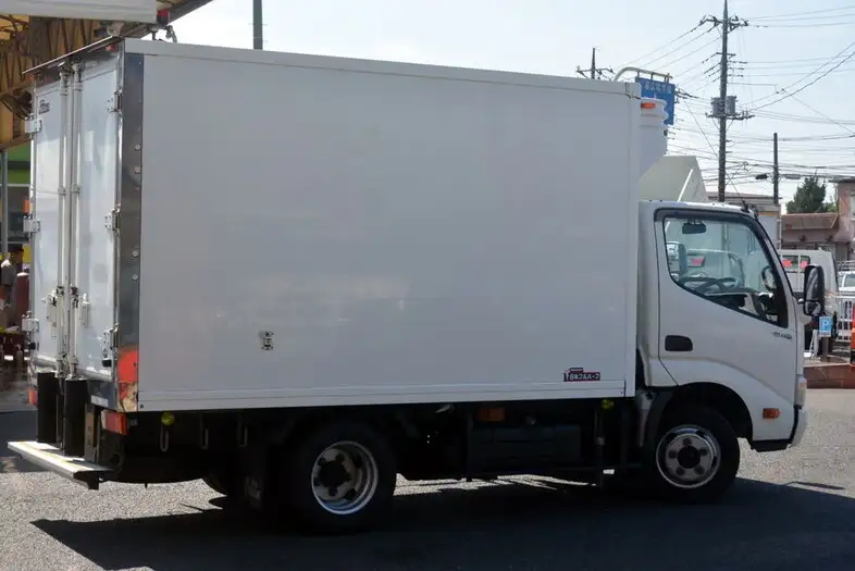 日野 デュトロ 小型 冷凍冷蔵 低温 2室の中古トラック画像2
