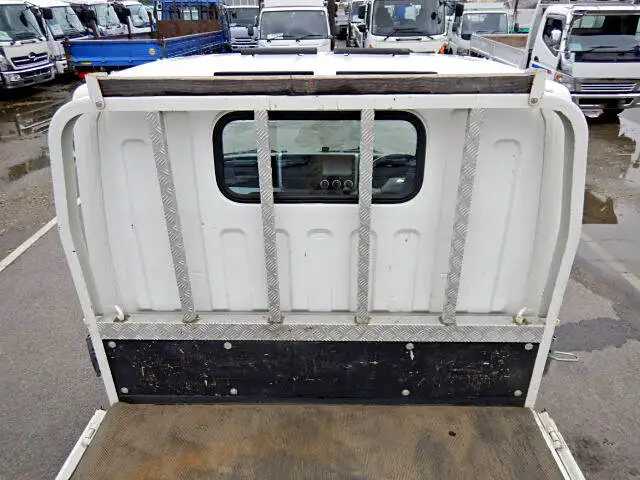日産 アトラス 小型 平ボディ アルミブロック TPG-FBA5Wの中古トラック画像3