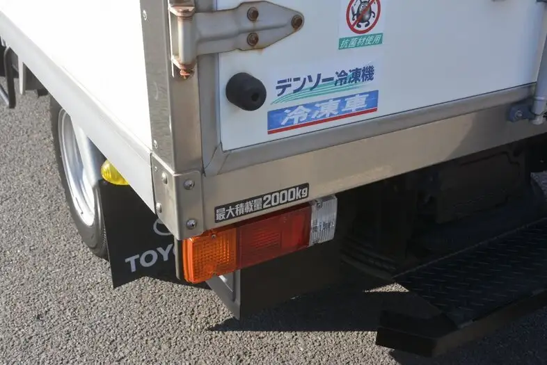 トヨタ ダイナ 小型 冷凍冷蔵 中温 床ステンの中古トラック画像14