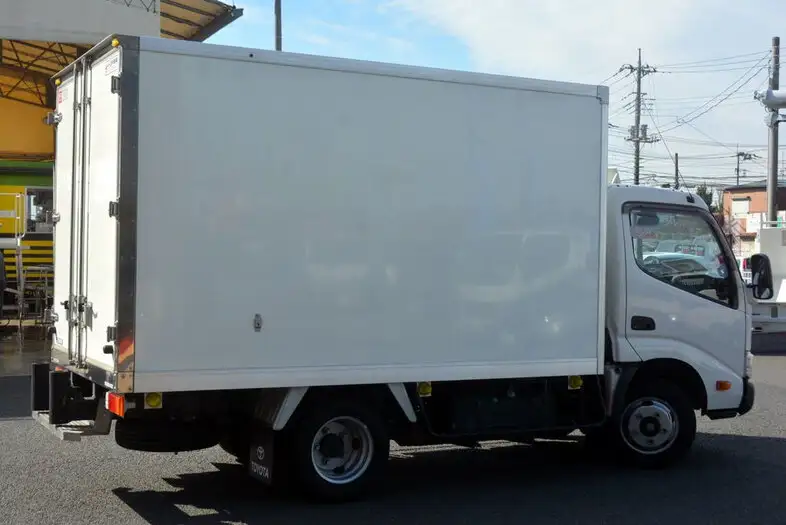 トヨタ トヨエース 小型 冷凍冷蔵 中温 キーストンの中古トラック画像3