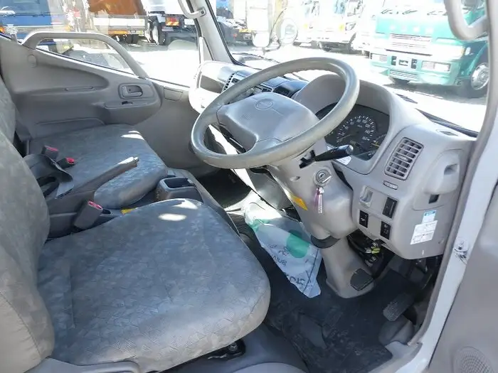 トヨタ ダイナ 小型 高所・建柱車 高所作業車 電工仕様の中古トラック画像6
