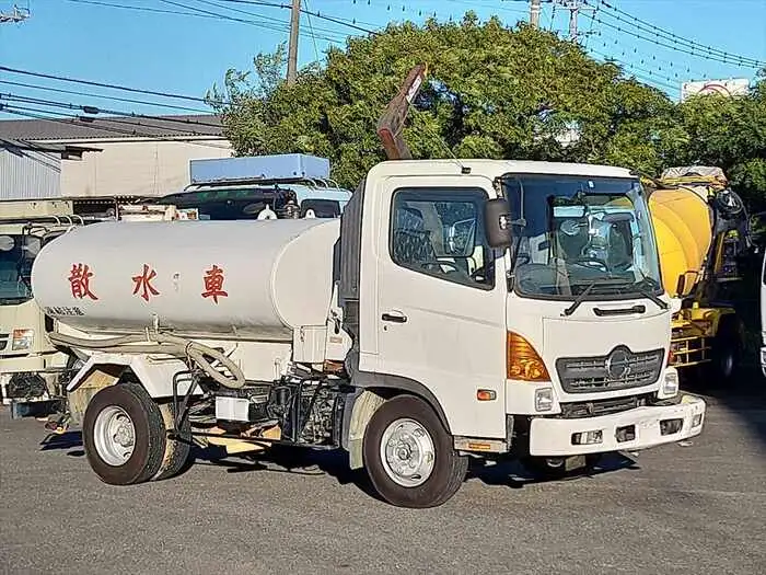 日野 レンジャー 中型/増トン タンク車 散水車 BDG-FC6JCWAの中古トラック画像2