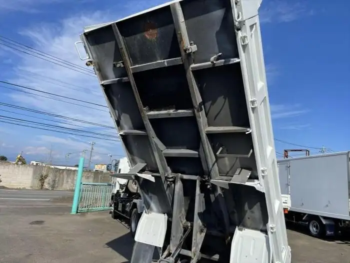 三菱 キャンター 小型 ダンプ KK-FE71EBD H16の中古トラック画像8