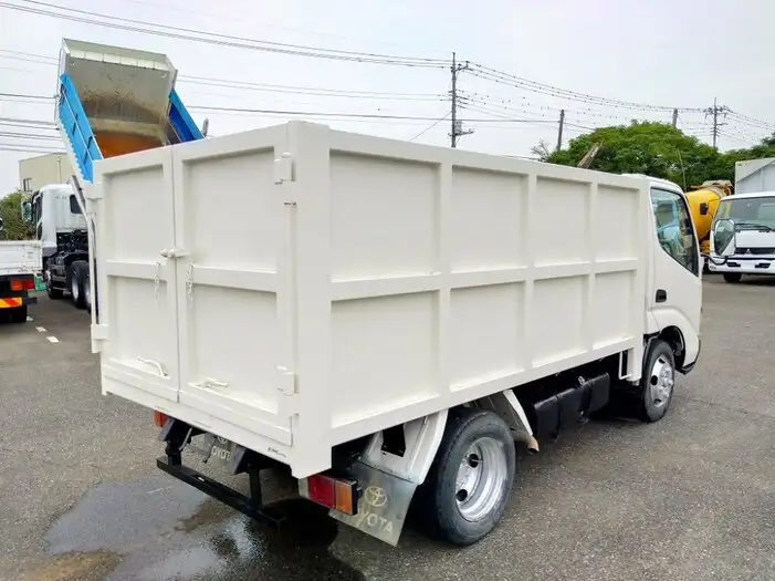 トヨタ ダイナ 小型 ダンプ 土砂禁 PB-XZU351Dの中古トラック画像4