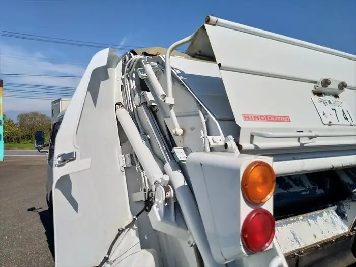 日野 デュトロ 小型 パッカー車 プレス式 BDG-XZU304Xの中古トラック画像13