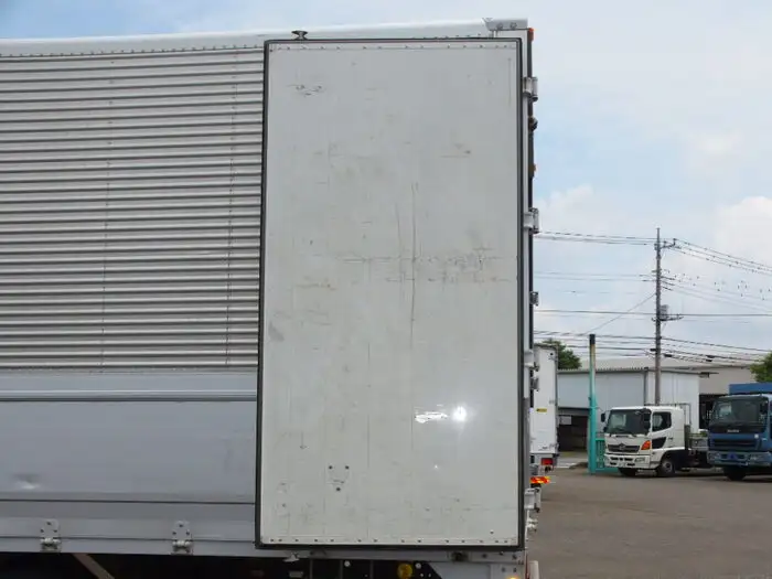 三菱 ファイター 中型/増トン ウイング 床鉄板 SKG-FK71Fの中古トラック画像13