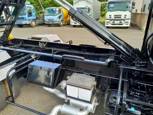 いすゞ フォワード 中型/増トン アームロール ツインホイスト TKG-FRR90S2の中古トラック画像10